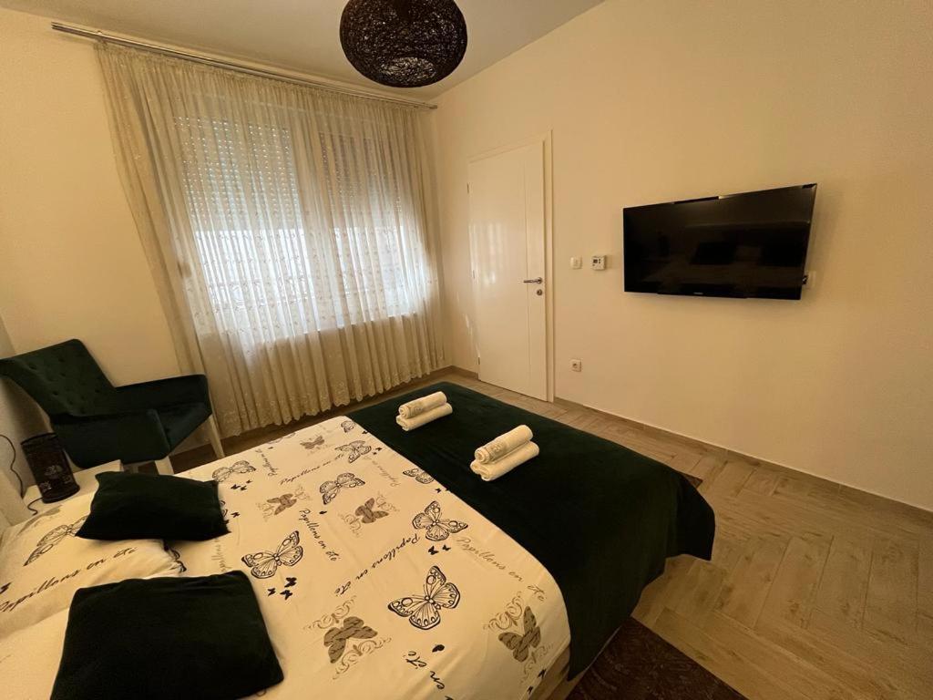 Golden Gate Apartment Sarajevo Ngoại thất bức ảnh