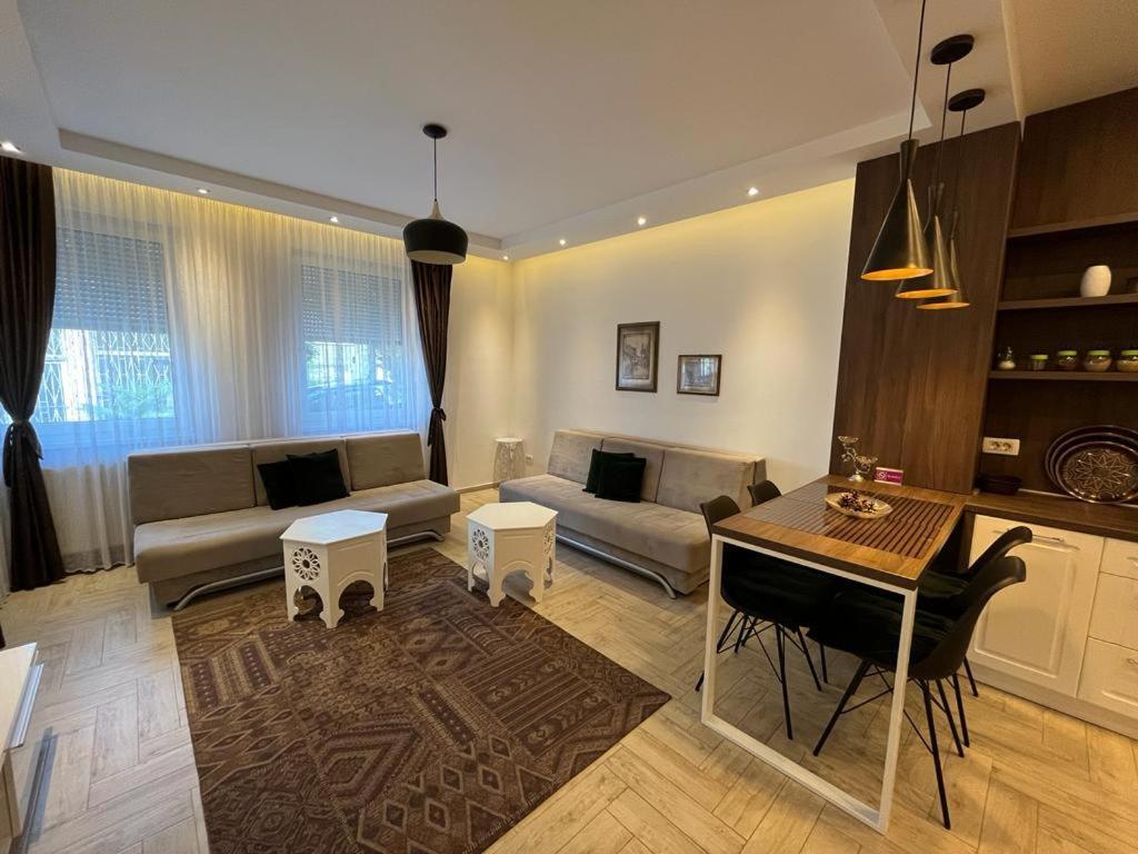 Golden Gate Apartment Sarajevo Ngoại thất bức ảnh