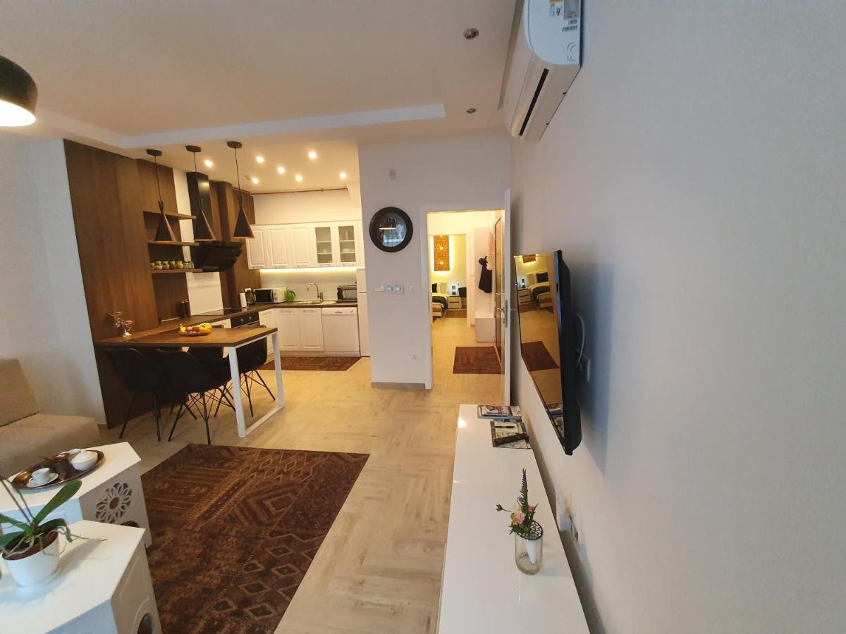 Golden Gate Apartment Sarajevo Ngoại thất bức ảnh